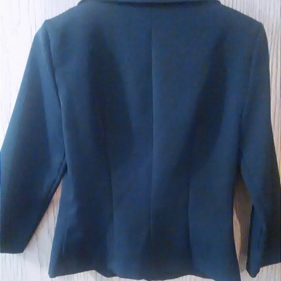 Jacket - Picture 2 of 4